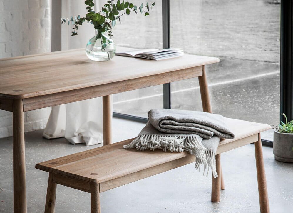 How to choose the ideal dining table in accordance with the style and luxury space - OkelaWood