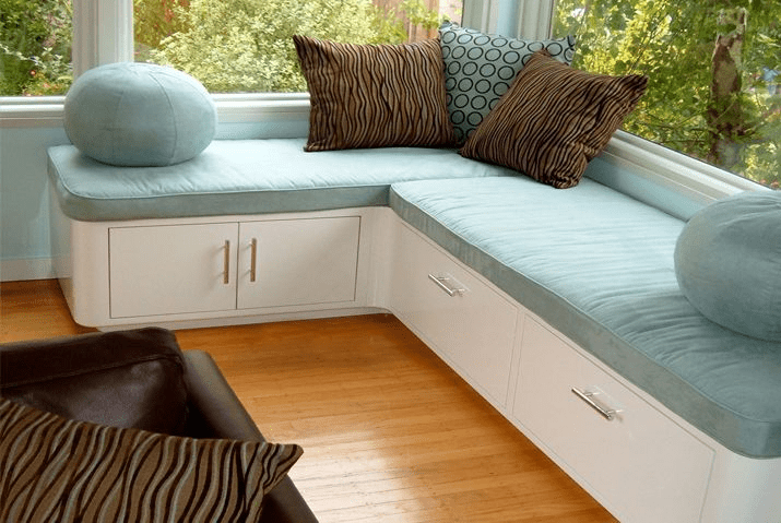 The Growing Trend of Bench in High-End Home Decor - OkelaWood