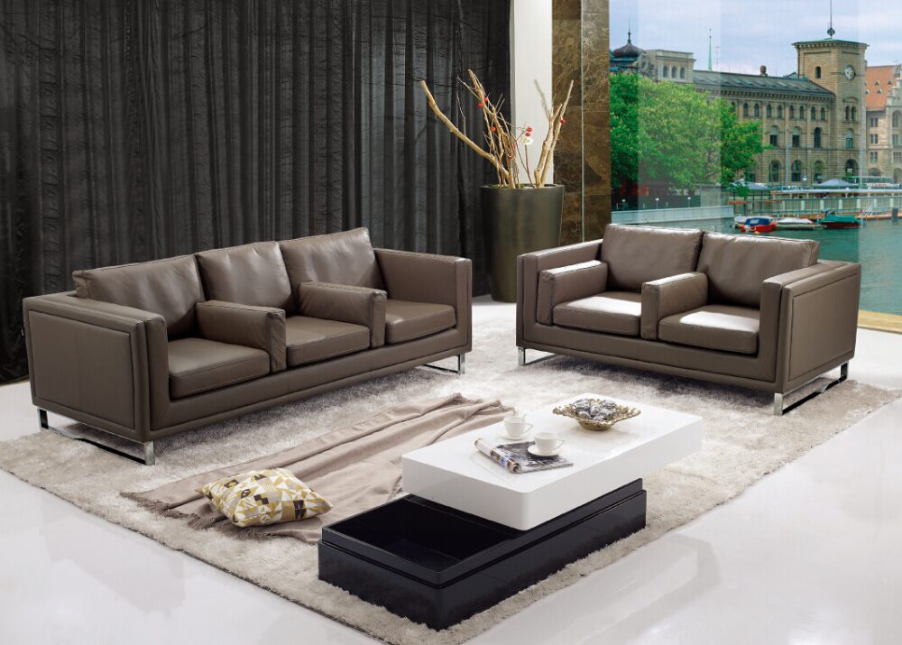 Things to Know When Choosing a Living Room Sofa - OkelaWood