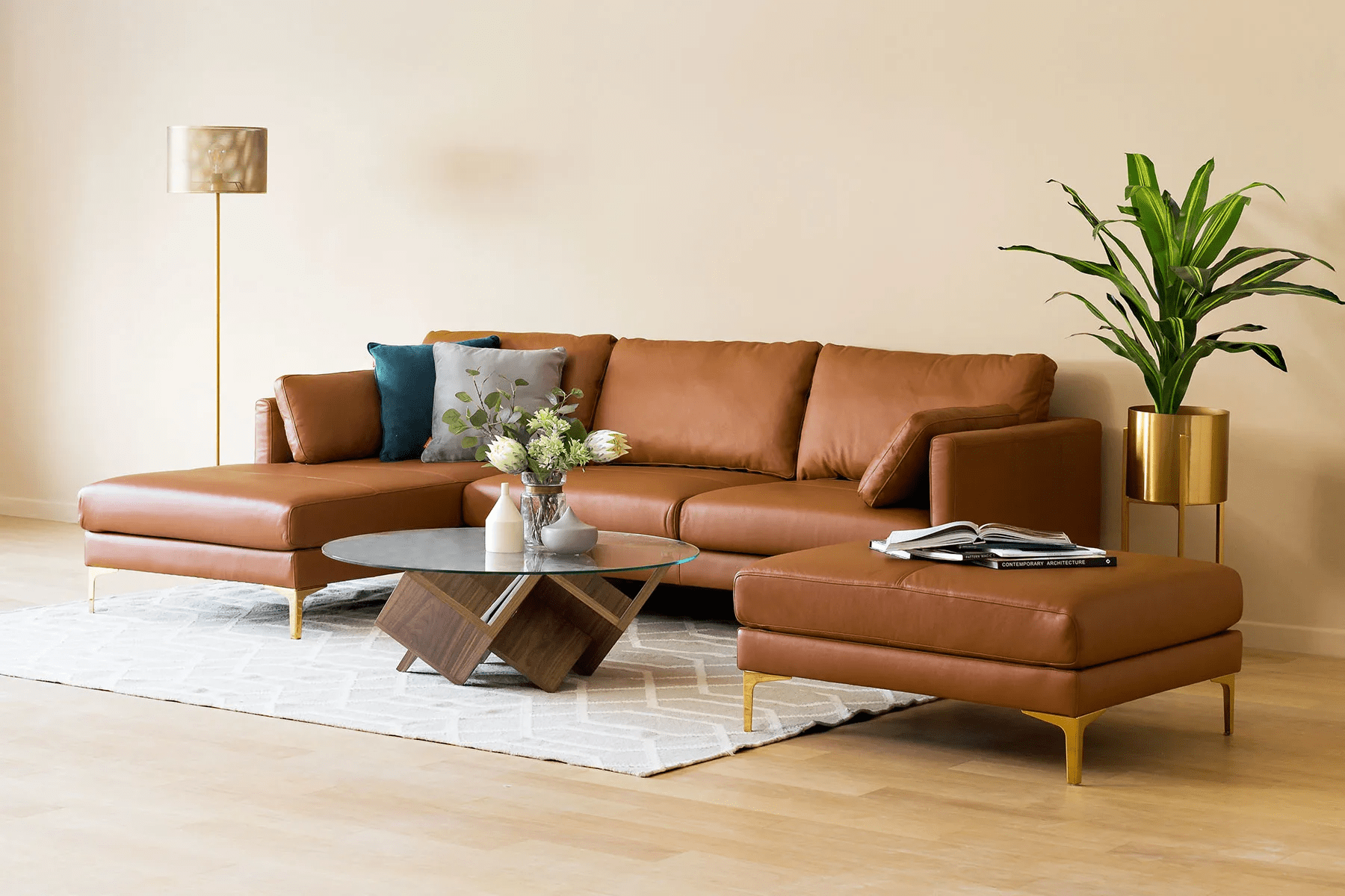 Benefits of Fabric Sofas vs Leather Sofas